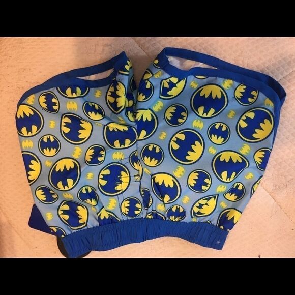 Batman Swim Trunks 12 M NWT - Picture 2 of 3